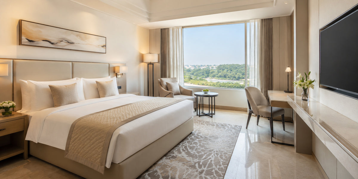 DELUXE ROOM