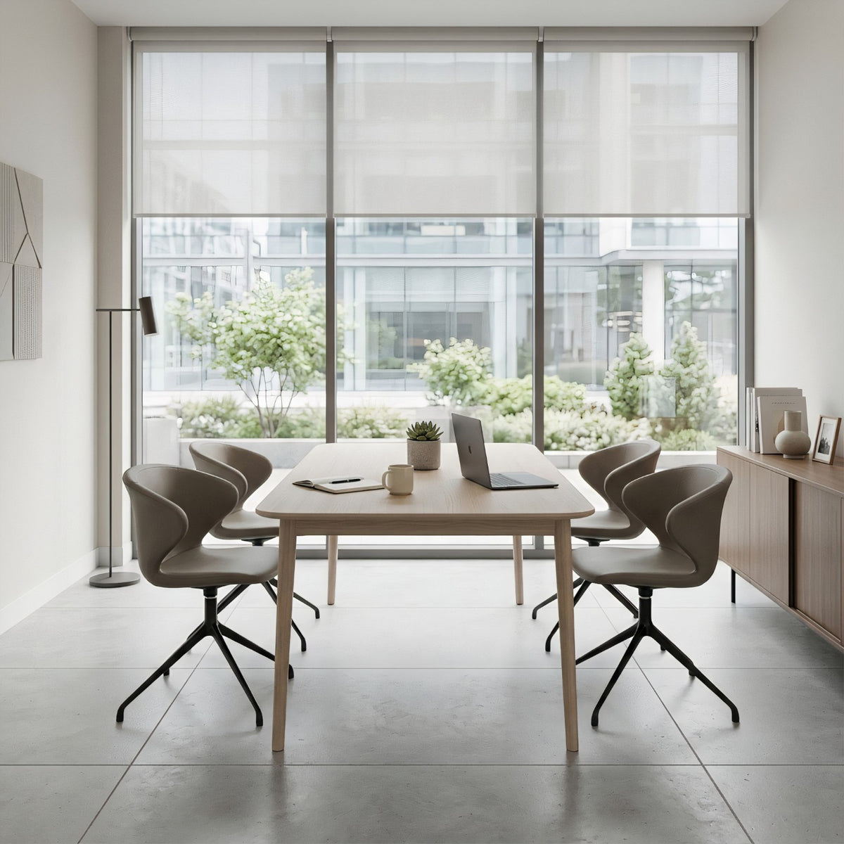 Eclipse Swivel Chair